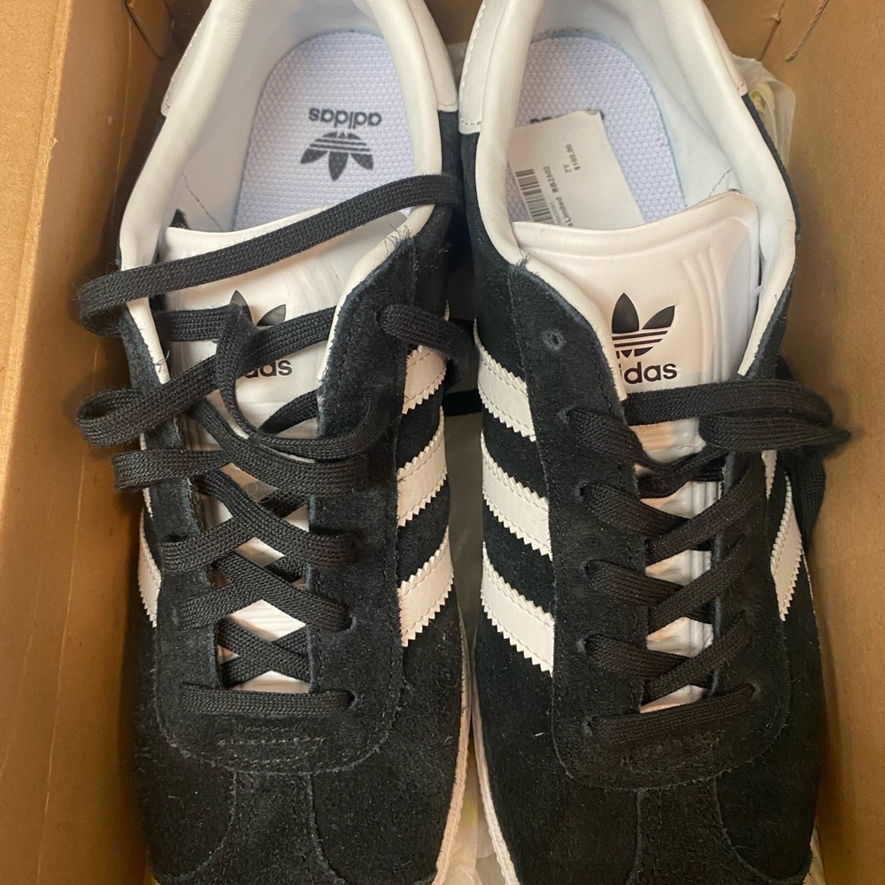 Adidas Women’s Black and White Sneakers